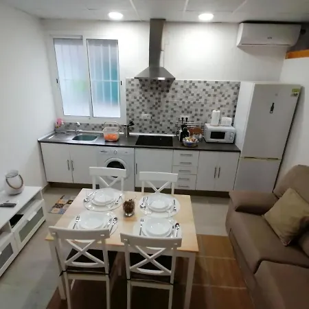 Gelvesturist 2 Free Parking Apartmán